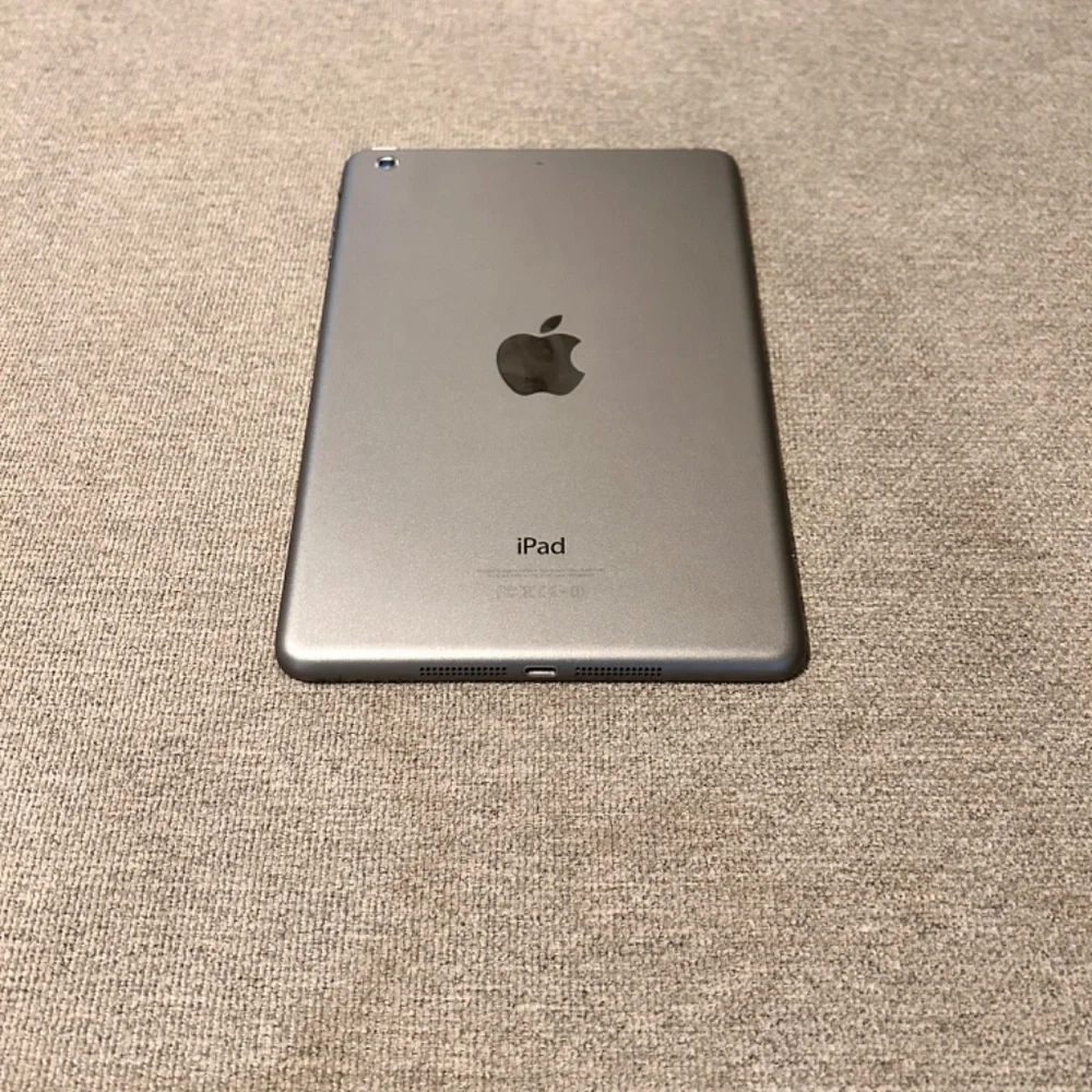 Apple iPad Mini 2 - 16GB - WiFi